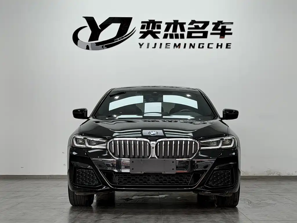 BMW BMW 5 Series 2022 Facelift 530Li Premium M Sport Package 2022 - thumbnail 2