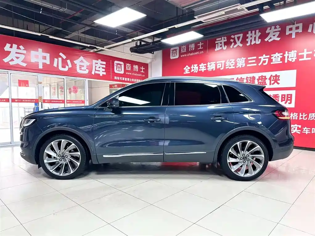 Lincoln Lincoln Nautilus 2021 2.7T AWD Reserve 2022 - thumbnail 4