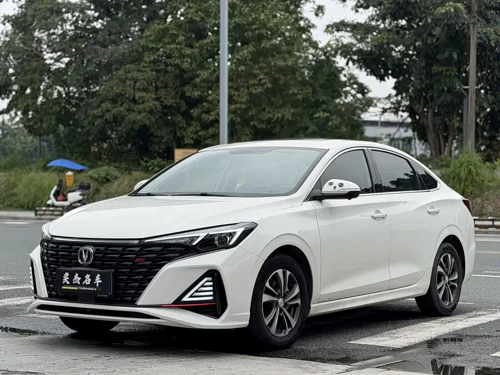Changan Changan Eado 2021 PLUS Blue Whale NE 1.4T GDI DCT Premium 2023