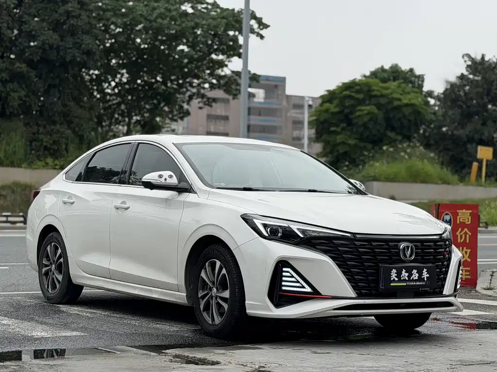 Changan Changan Eado 2021 PLUS Blue Whale NE 1.4T GDI DCT Premium 2023 - thumbnail 3