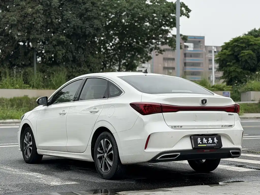 Changan Changan Eado 2021 PLUS Blue Whale NE 1.4T GDI DCT Premium 2023 - thumbnail 10