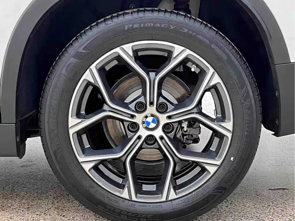 BMW BMW X1 2022 sDrive20Li Exclusive Edition 2022 - thumbnail 4