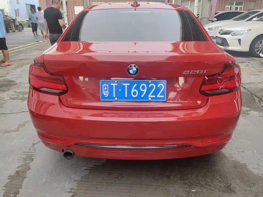 BMW BMW 2 Series 2018 220i Sport Design Package 2018 - thumbnail 4