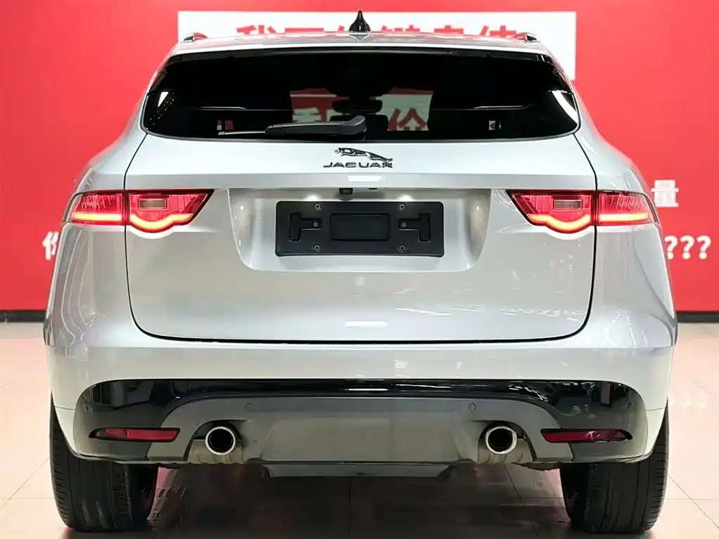 Jaguar 2020 Jaguar F-PACE 300 Sport 2021 - thumbnail 5