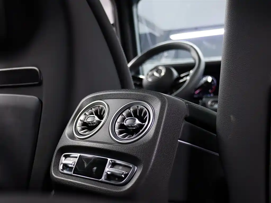 Mercedes-Benz Mercedes-Benz G-Class AMG 2025 AMG G 63 2026 - thumbnail 23