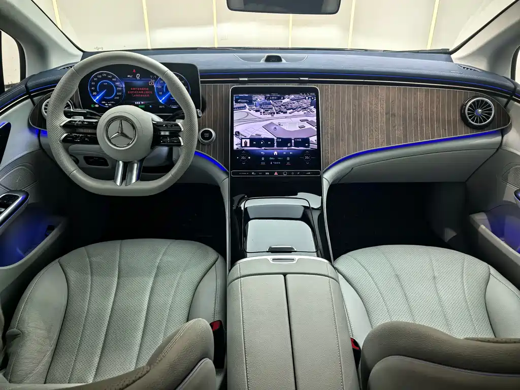 Mercedes-Benz Mercedes-Benz EQE 500 4MATIC 2025 - thumbnail 6