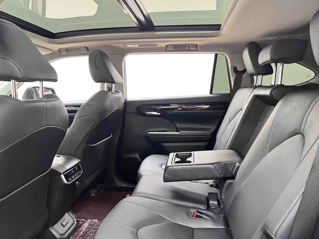 Toyota Highlander 2024 380T AWD Prestige Edition 7-Seater 2024 - thumbnail 10