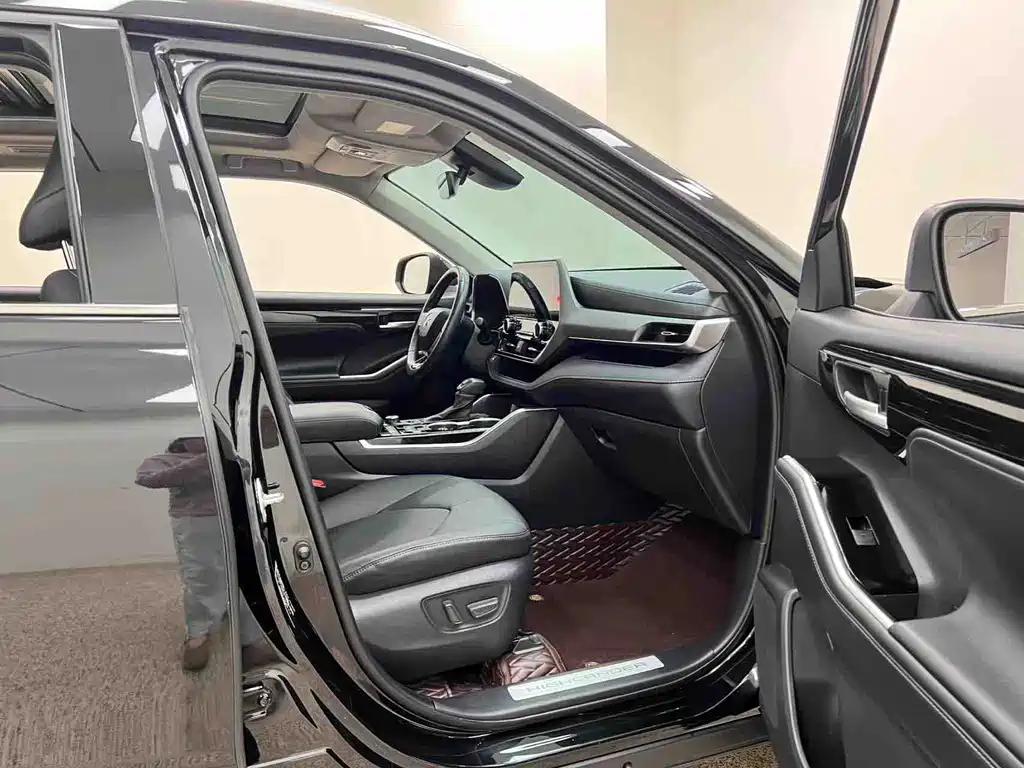 Toyota Highlander 2024 380T AWD Prestige Edition 7-Seater 2024 - thumbnail 24