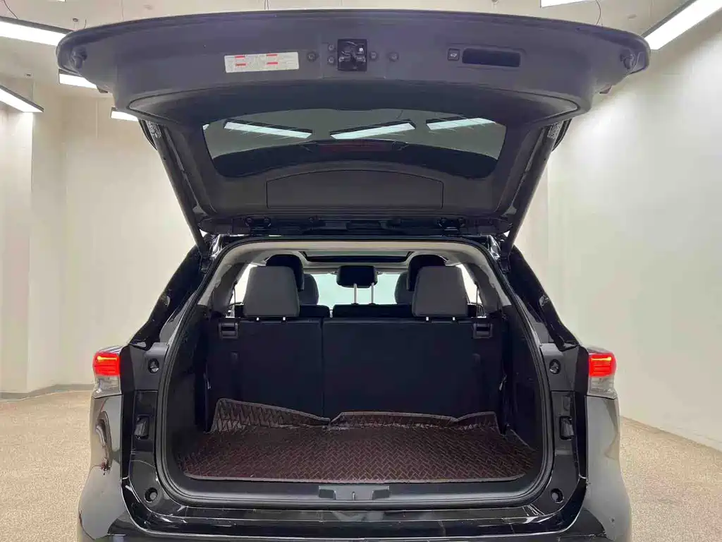 Toyota Highlander 2024 380T AWD Prestige Edition 7-Seater 2024 - thumbnail 25