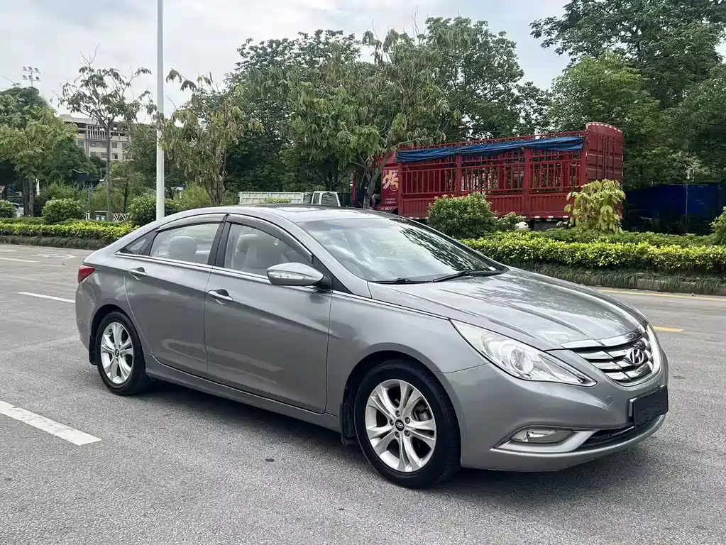 Hyundai Sonata 2011 2.0L Automatic Leading Edition 2012 - thumbnail 3