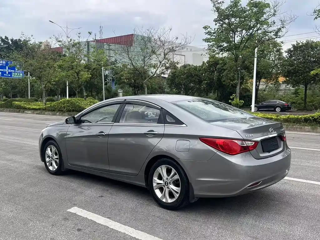 Hyundai Sonata 2011 2.0L Automatic Leading Edition 2012 - thumbnail 4