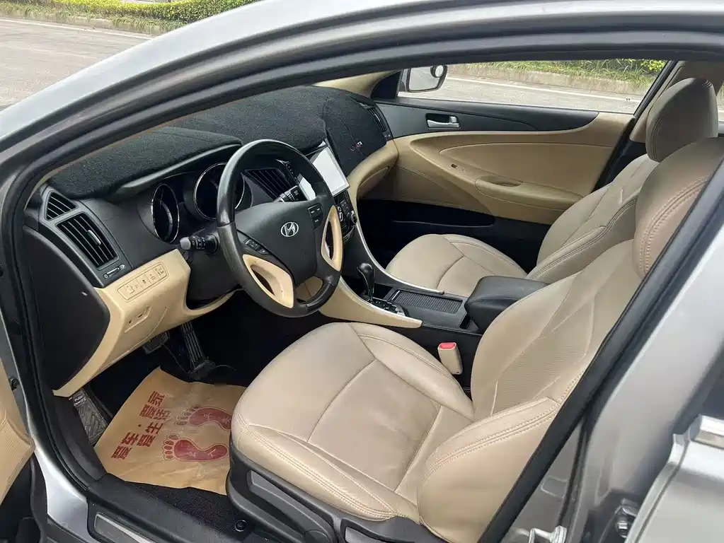 Hyundai Sonata 2011 2.0L Automatic Leading Edition 2012 - thumbnail 8