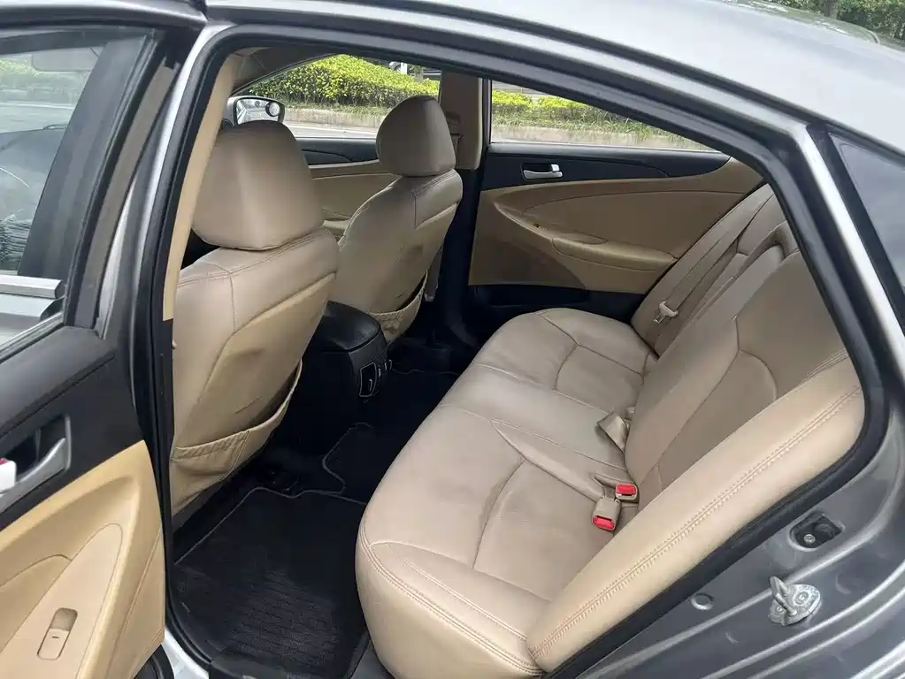Hyundai Sonata 2011 2.0L Automatic Leading Edition 2012 - thumbnail 9