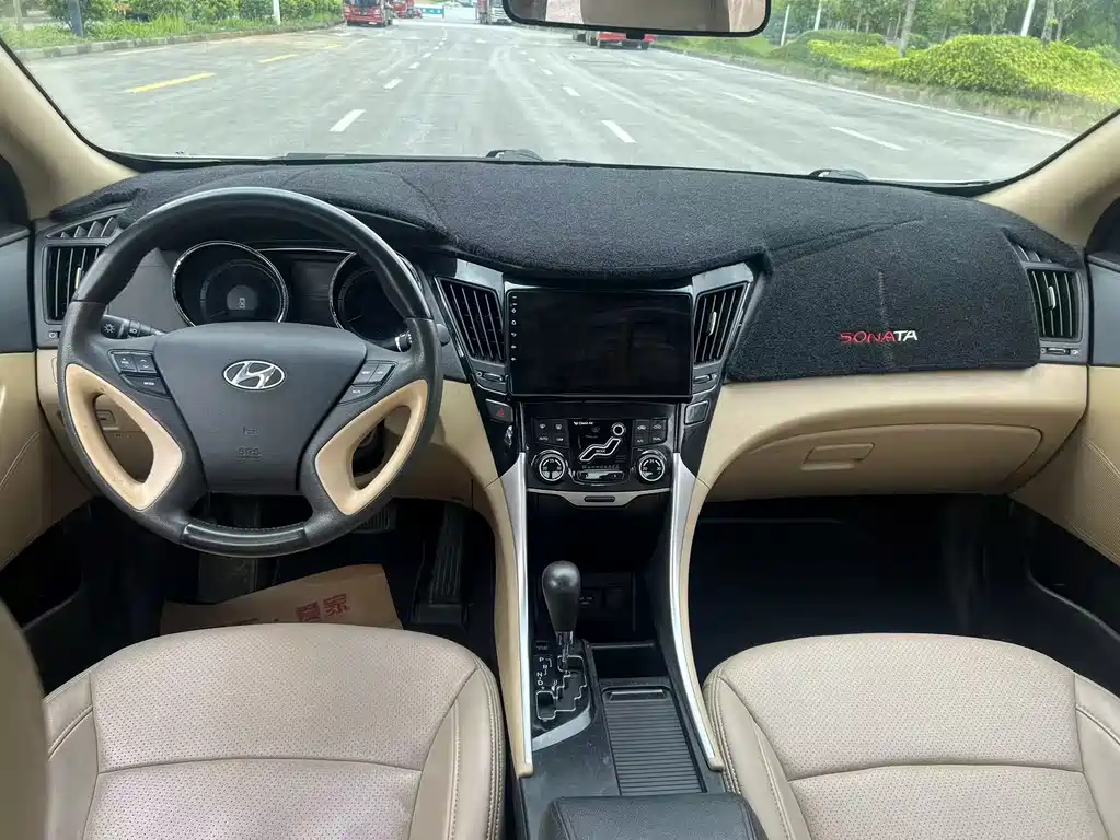 Hyundai Sonata 2011 2.0L Automatic Leading Edition 2012 - thumbnail 10