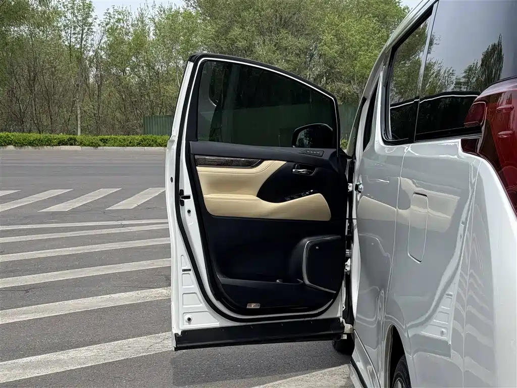 Toyota Alphard 2021 Hybrid 2.5L Premium Edition 2021 - thumbnail 5