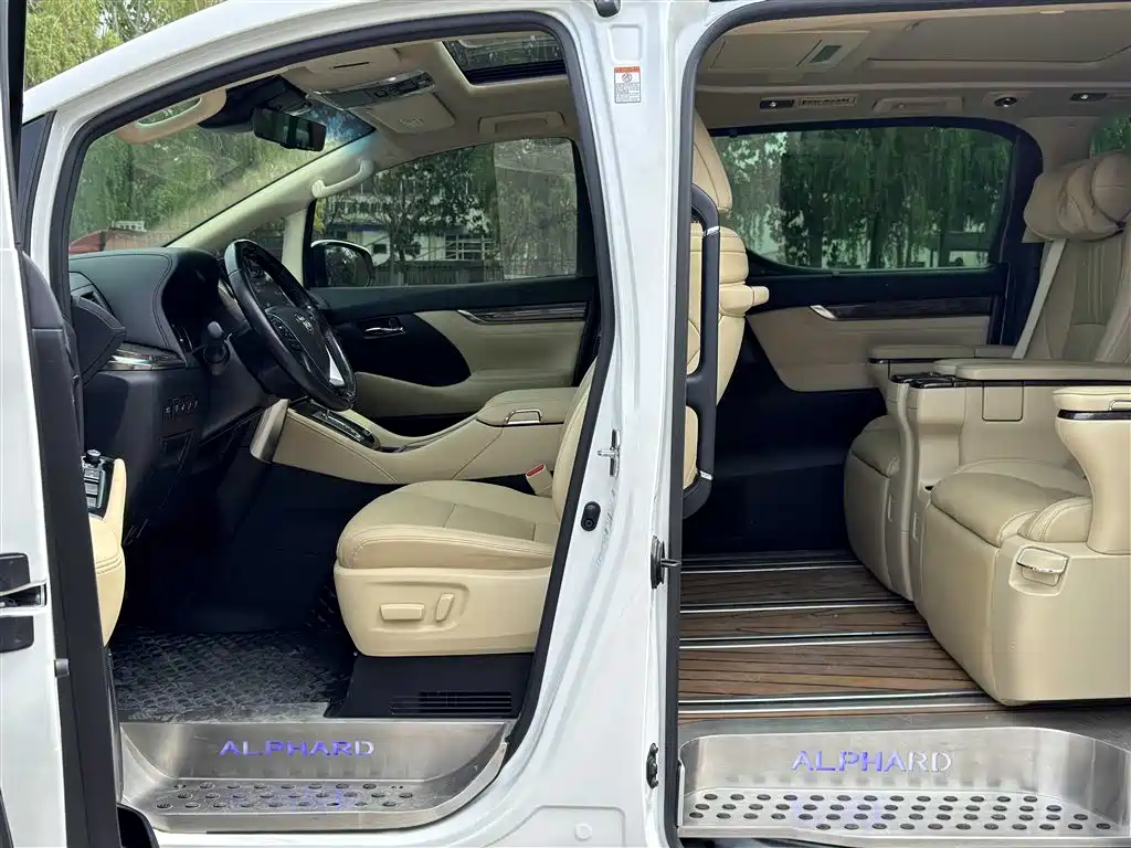 Toyota Alphard 2021 Hybrid 2.5L Premium Edition 2021 - thumbnail 6