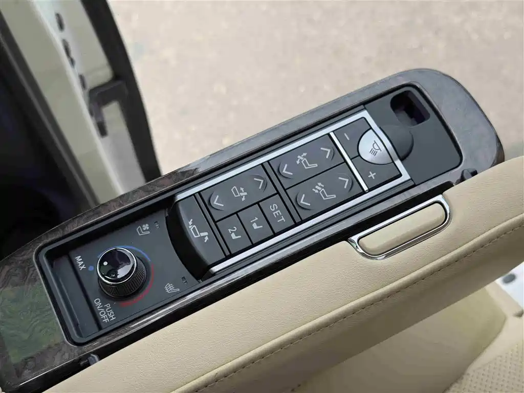 Toyota Alphard 2021 Hybrid 2.5L Premium Edition 2021 - thumbnail 12