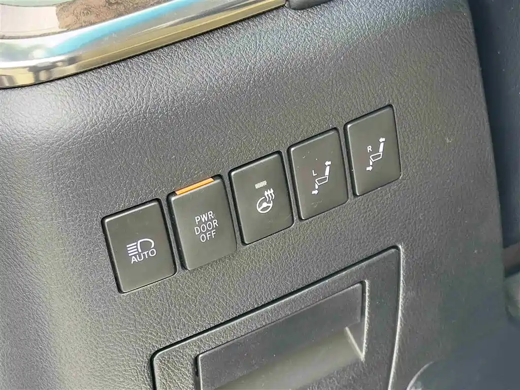 Toyota Alphard 2021 Hybrid 2.5L Premium Edition 2021 - thumbnail 16