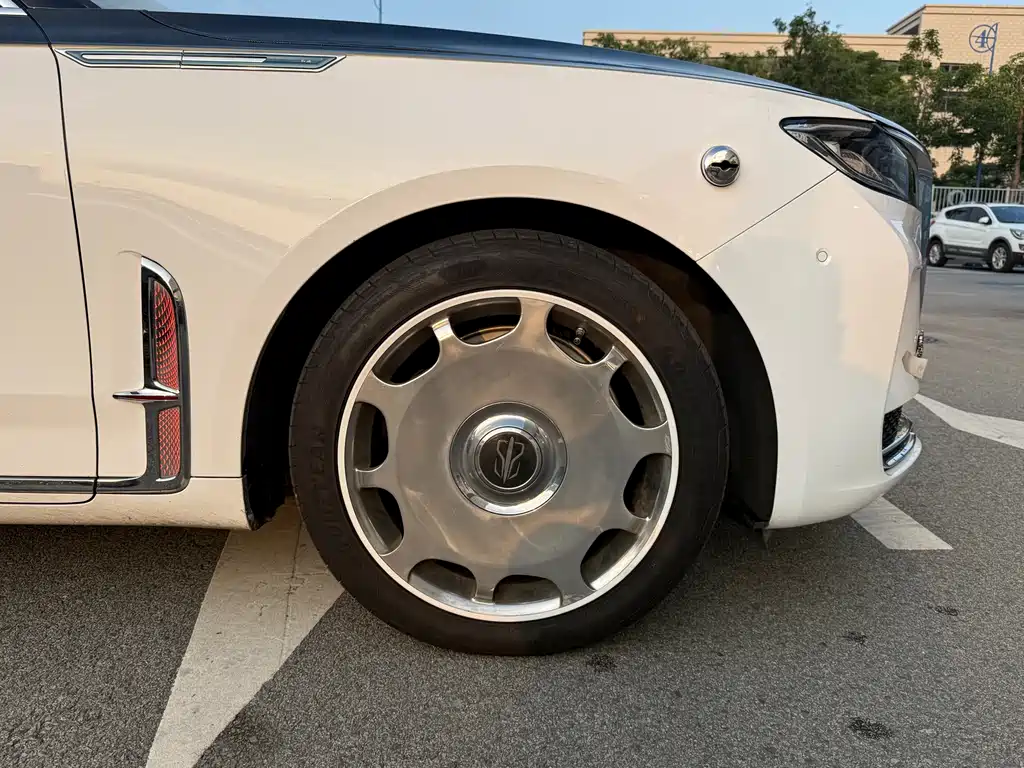 Hongqi Hongqi H9 2020 Facelift 2.0T Zhilian Qichang Edition 2021 - thumbnail 5