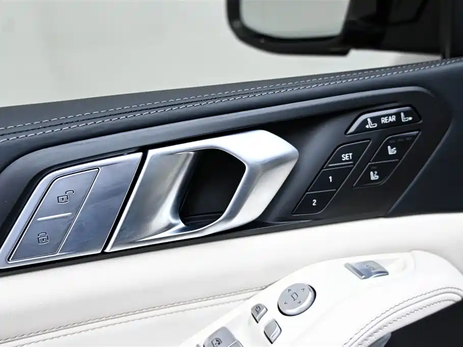 BMW BMW X7 2022 xDrive40i Exclusive Edition M Sport Package 2022 - thumbnail 24