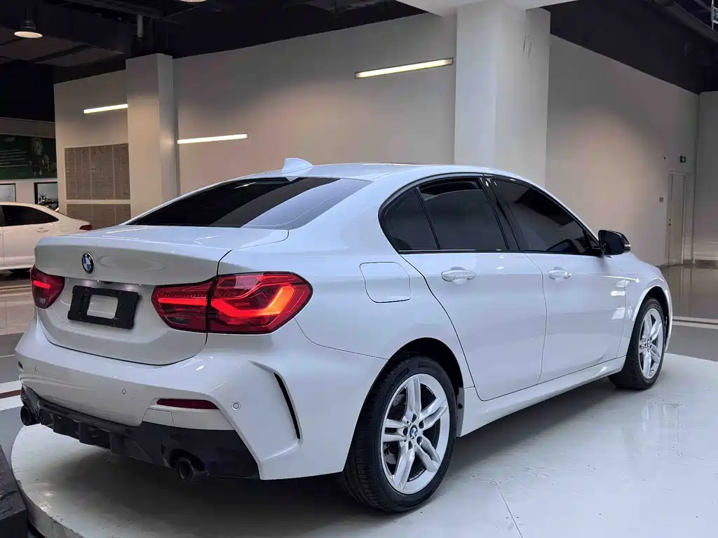 BMW BMW 1 Series 2021 120i M Sport Night Edition 2022 - thumbnail 7