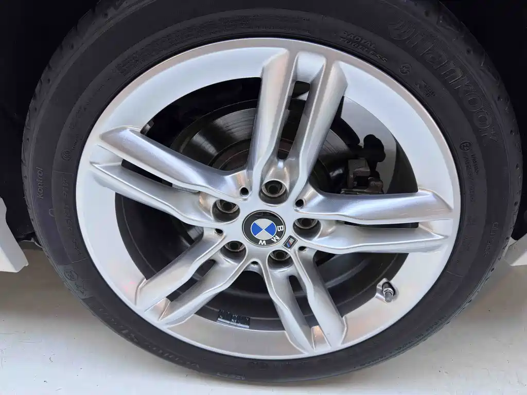 BMW BMW 1 Series 2021 120i M Sport Night Edition 2022 - thumbnail 17