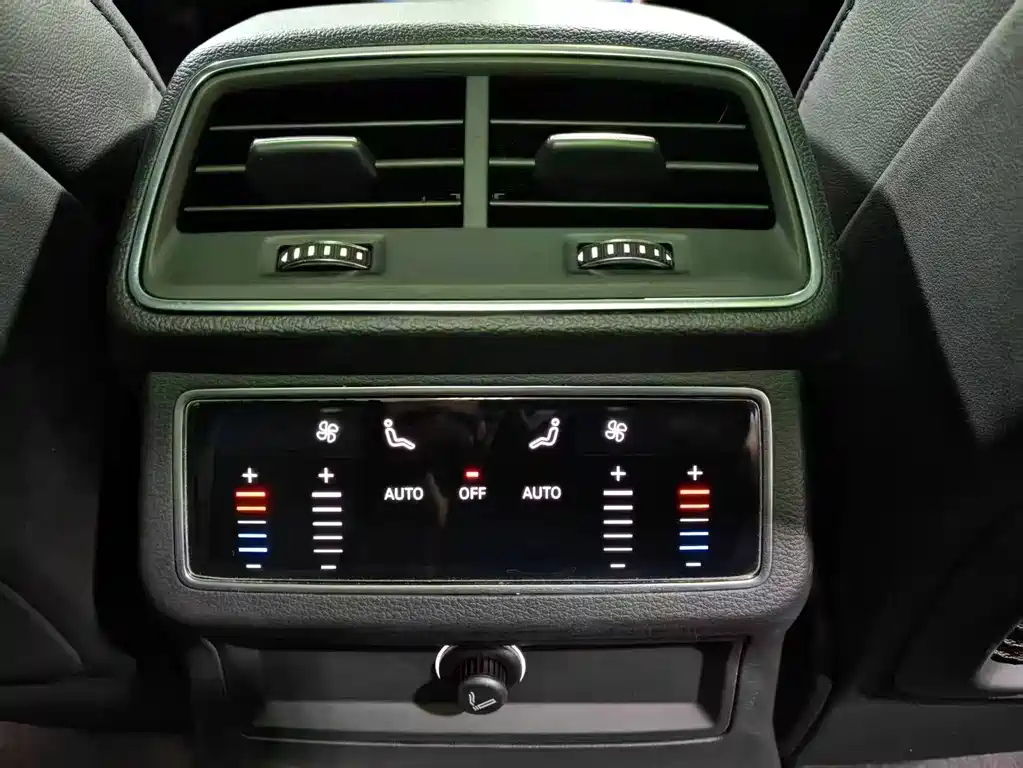 Audi Audi A6L 2022 55 TFSI e quattro 2022 - thumbnail 12