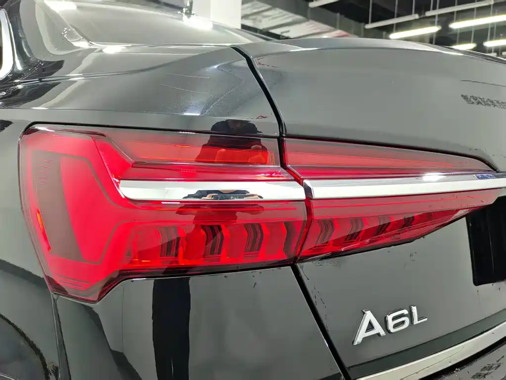 Audi Audi A6L 2022 55 TFSI e quattro 2022 - thumbnail 14