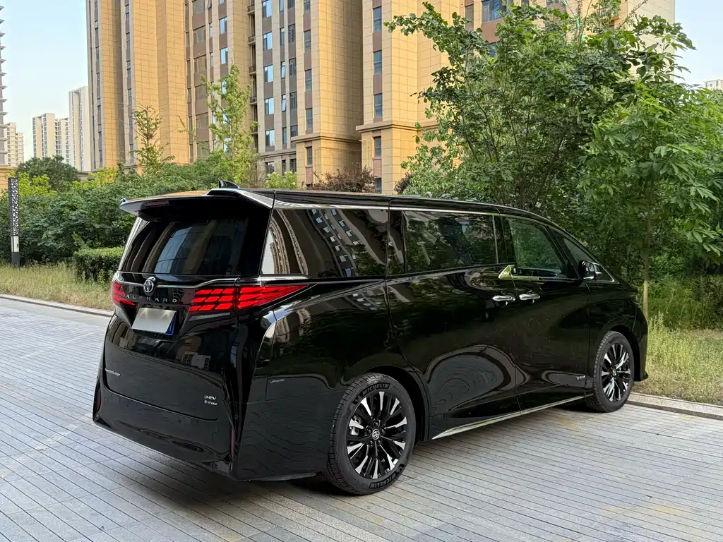 Toyota Alphard 2024 Hybrid 2.5L Premium Edition 2024 - thumbnail 7