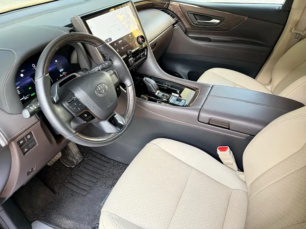 Toyota Alphard 2024 Hybrid 2.5L Premium Edition 2024 - thumbnail 8