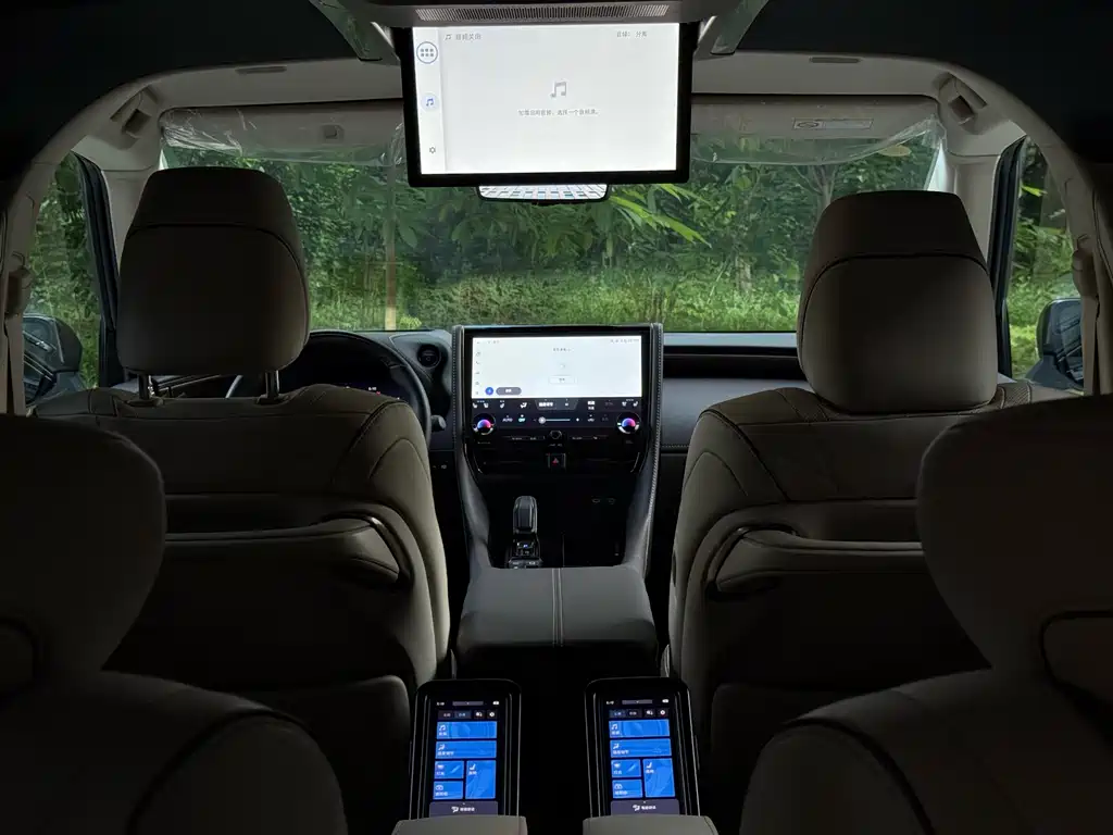 Toyota Alphard 2024 Hybrid 2.5L Premium Edition 2024 - thumbnail 17