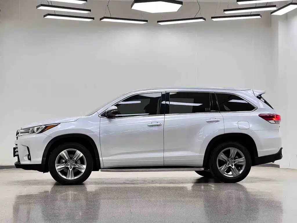 Toyota Toyota Highlander 2021 2.0T AWD Luxury Edition 7-seat 2022 - thumbnail 4