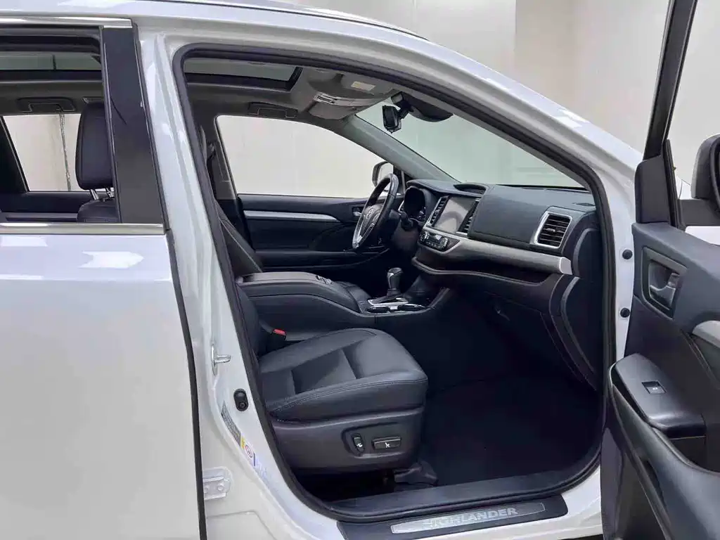 Toyota Toyota Highlander 2021 2.0T AWD Luxury Edition 7-seat 2022 - thumbnail 23