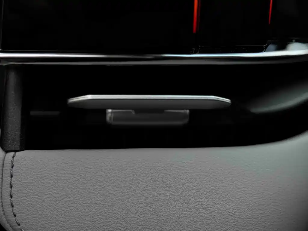 Geely Auto Geely Boyue L 2024 1.5TD DCT Premium 2024 - thumbnail 8