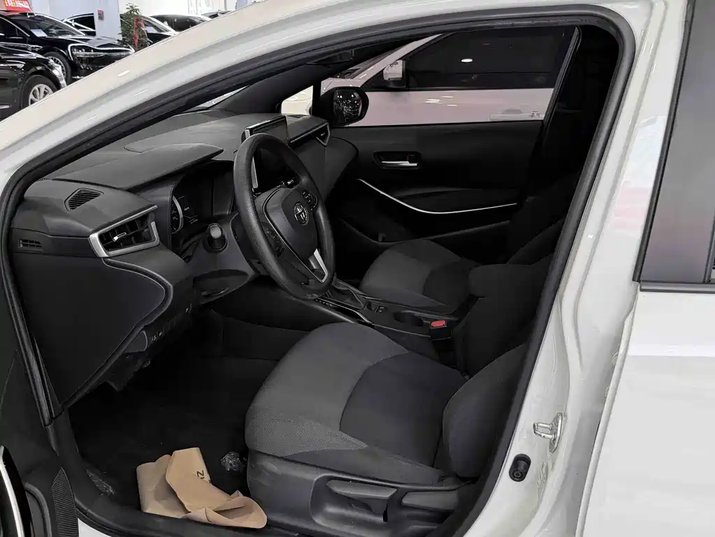 Toyota Toyota Levin 2021 Hybrid 1.8H E-CVT Luxury Edition 2021 - thumbnail 4