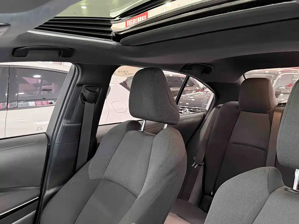 Toyota Toyota Levin 2021 Hybrid 1.8H E-CVT Luxury Edition 2021 - thumbnail 6