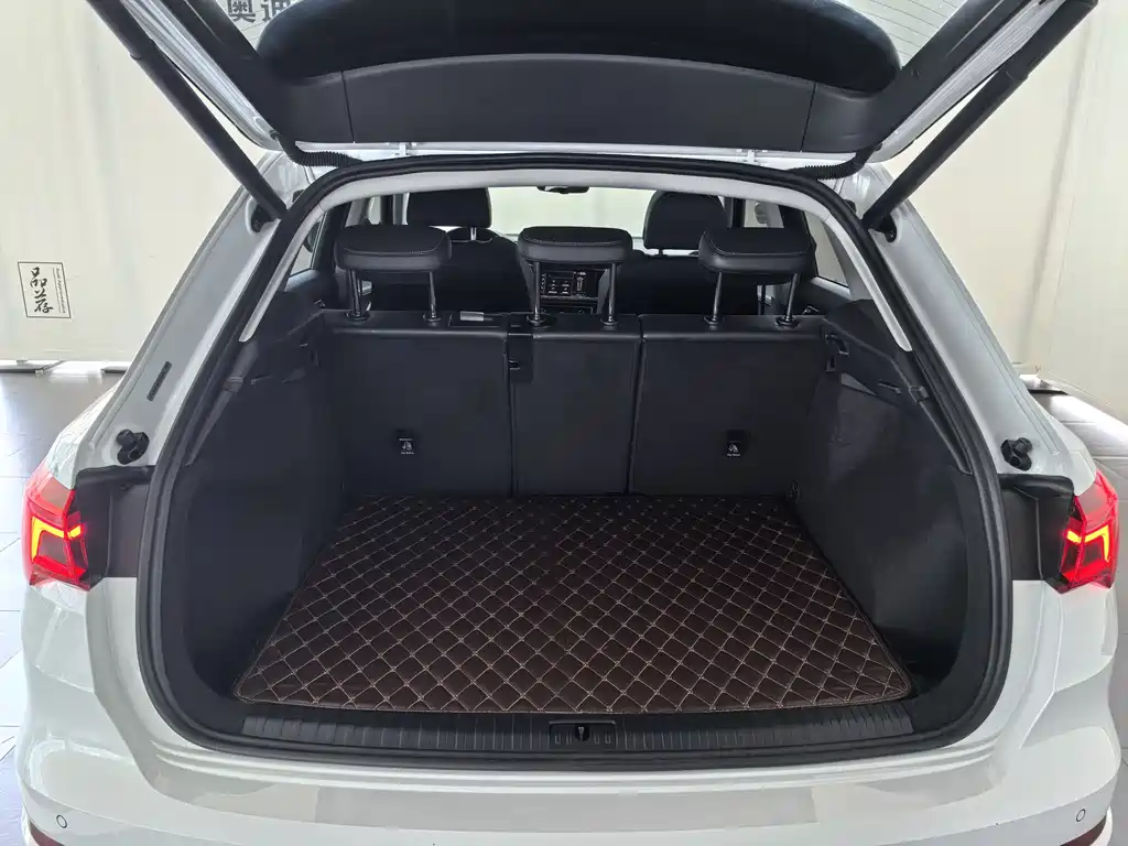 Audi Audi Q3 2020 35 TFSI Entry Dynamic Edition 2020 - thumbnail 7