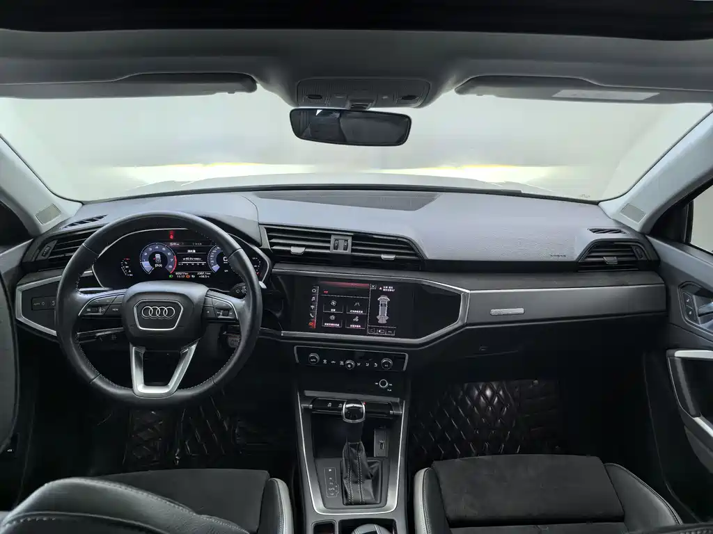 Audi Audi Q3 2020 35 TFSI Entry Dynamic Edition 2020 - thumbnail 9