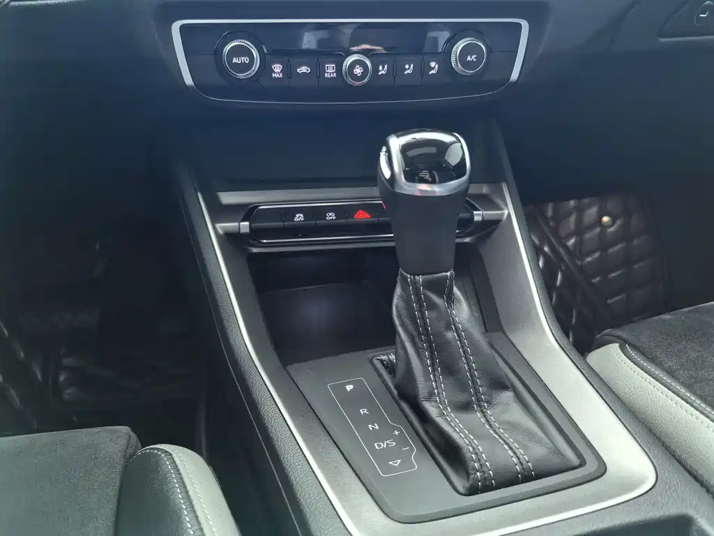 Audi Audi Q3 2020 35 TFSI Entry Dynamic Edition 2020 - thumbnail 11