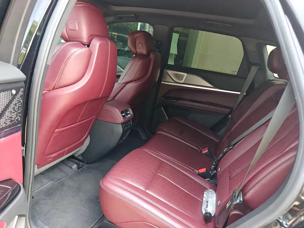 Cadillac Cadillac XT5 2024 2.0T AWD Platinum 2024 - thumbnail 5