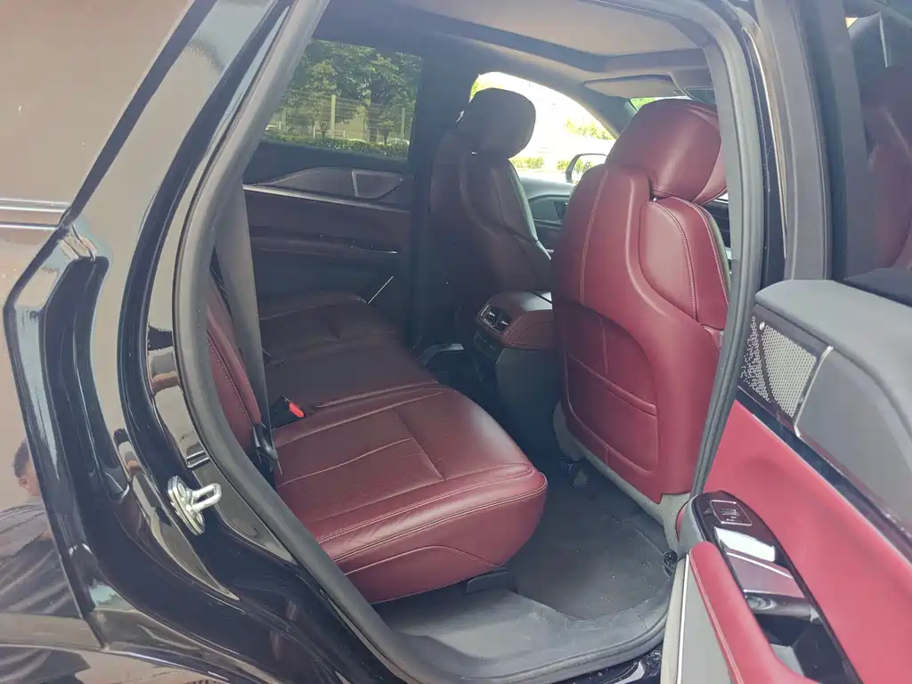 Cadillac Cadillac XT5 2024 2.0T AWD Platinum 2024 - thumbnail 7