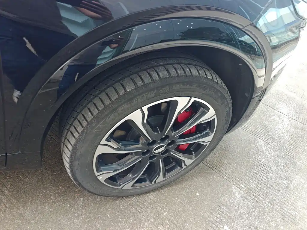 Cadillac Cadillac XT5 2024 2.0T AWD Platinum 2024 - thumbnail 10