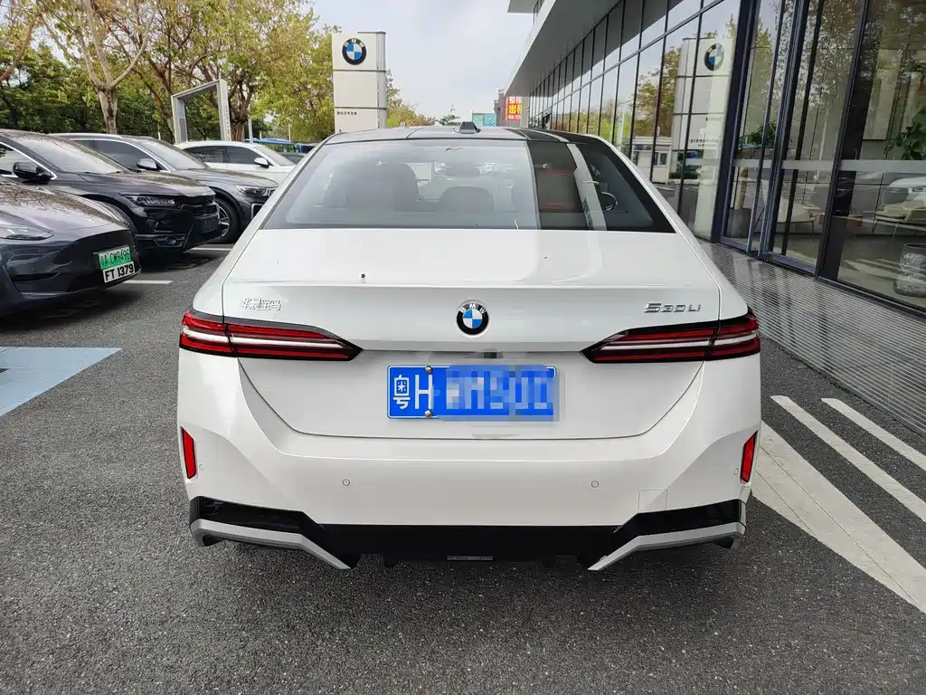 BMW BMW 5 Series 2025 530Li Exclusive Edition M Sport Package 2025 - thumbnail 5