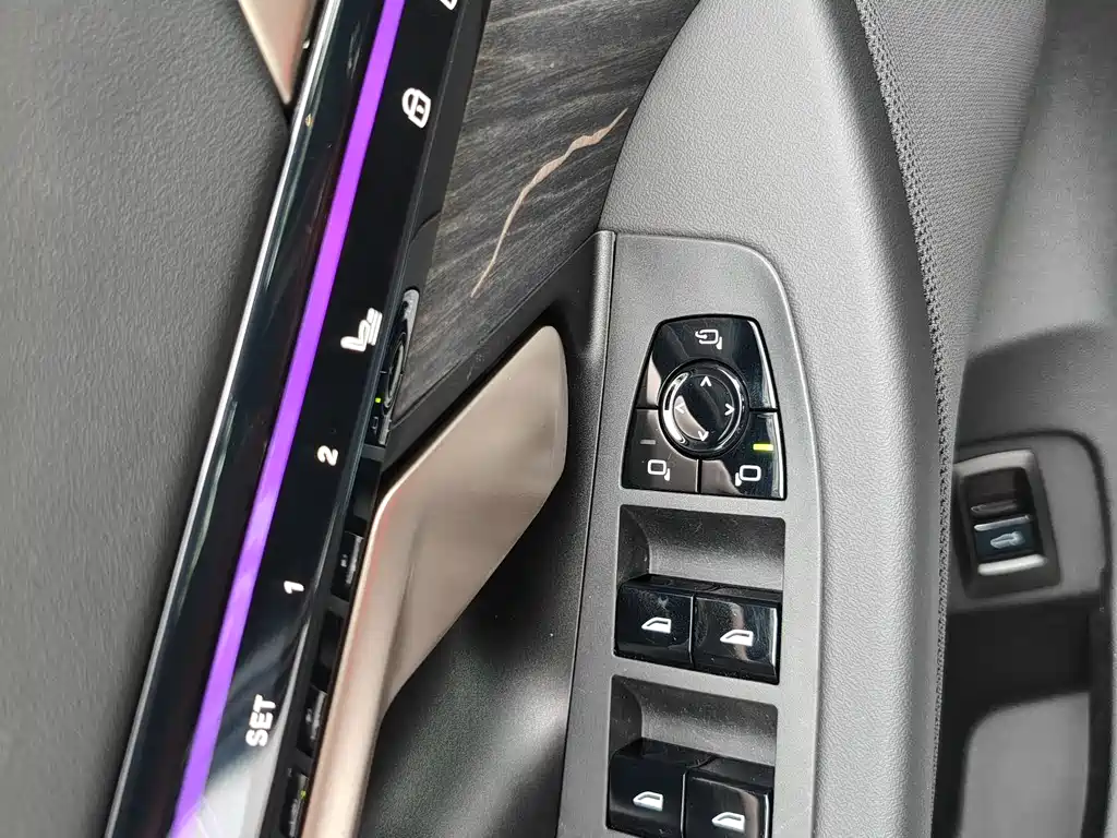 BMW BMW 5 Series 2025 530Li Exclusive Edition M Sport Package 2025 - thumbnail 11