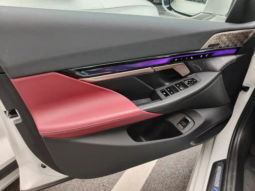 BMW BMW 5 Series 2025 530Li Exclusive Edition M Sport Package 2025 - thumbnail 12