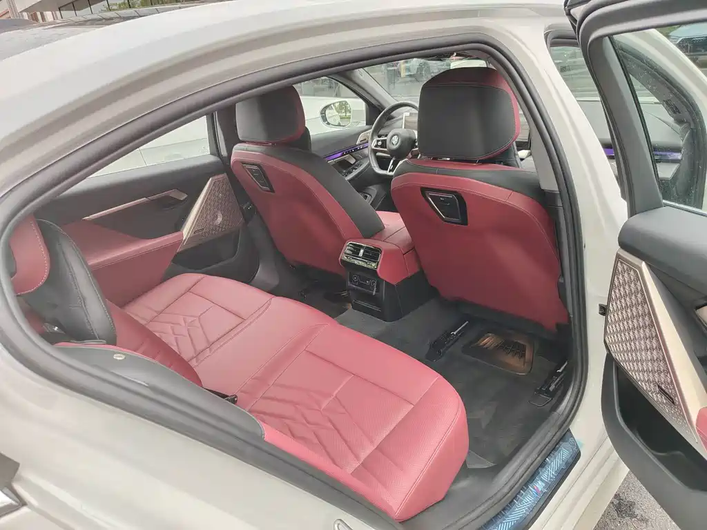 BMW BMW 5 Series 2025 530Li Exclusive Edition M Sport Package 2025 - thumbnail 15