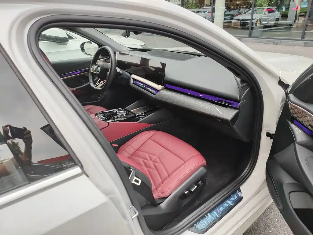 BMW BMW 5 Series 2025 530Li Exclusive Edition M Sport Package 2025 - thumbnail 16