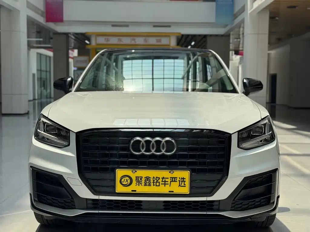 Audi Audi Q2L 2020 35 TFSI Entry Dynamic 2020 - thumbnail 2