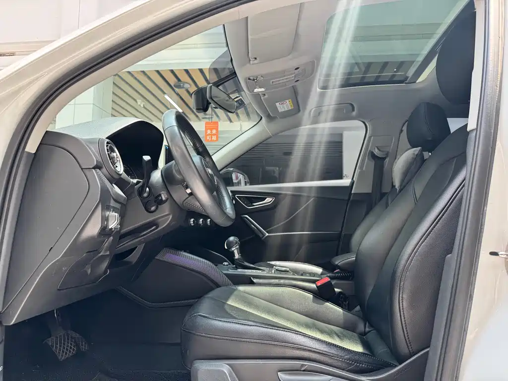 Audi Audi Q2L 2020 35 TFSI Entry Dynamic 2020 - thumbnail 10