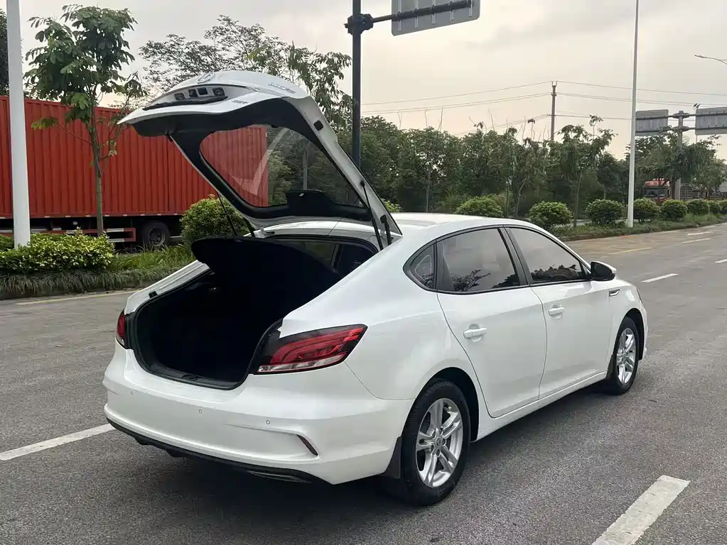 MG MG 6 2018 20T Automatic Elite Smart Connectivity Edition China VI 2019 - thumbnail 9